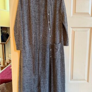 Simple Charcoal Knit Pullover Top